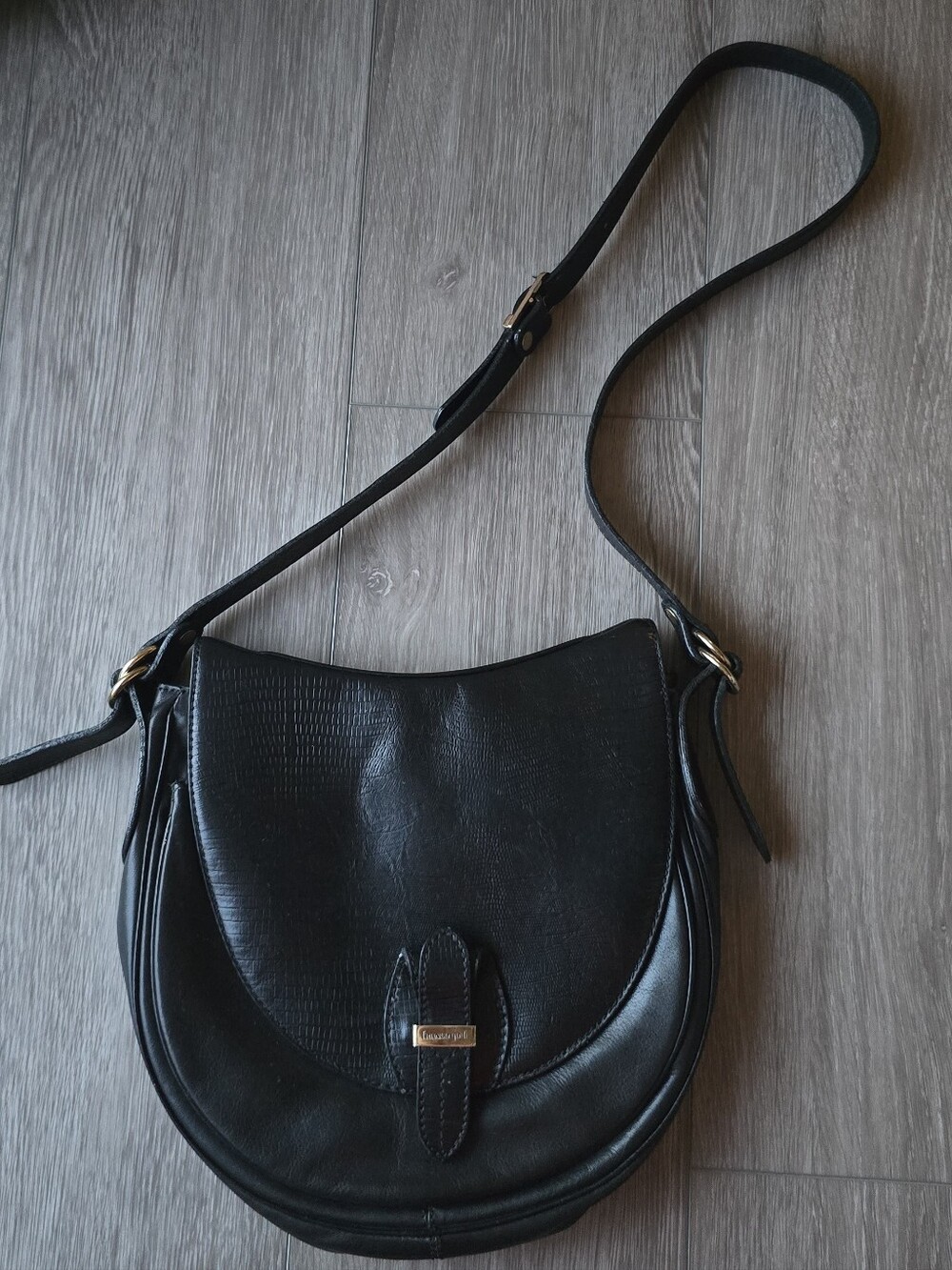 Franco Godi Italy Genuine Leather Black Saddle Crossbody Bag Gold Hardware